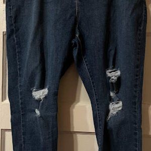 721 Ripped Hi-Rise Skinny Jeans
